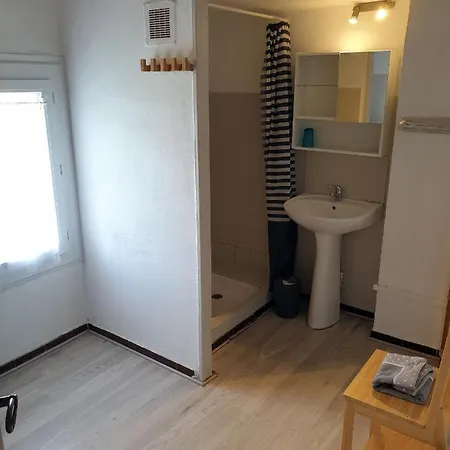Appartement 62 M2 1Er Etage Avec Jardin Au Rdc Saint-Génis Exterior foto