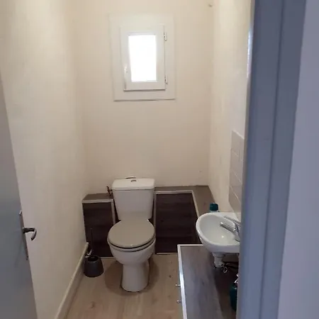 Appartement 62 M2 1Er Etage Avec Jardin Au Rdc Saint-Génis Exterior foto